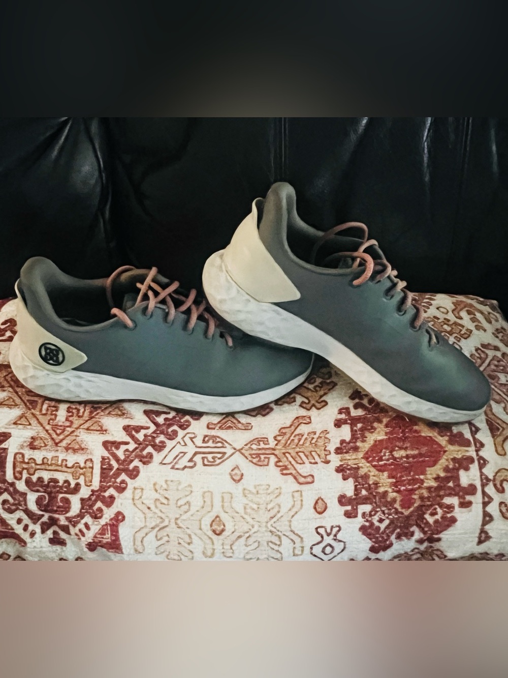 G/Fore MG4 + Mens size 7 Eur 40
Youth fits 6.5 to 7
Ladies 8.5
Golf Shoes